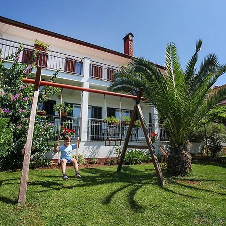 Apartments Patricia Баньоле Екстер'єр фото