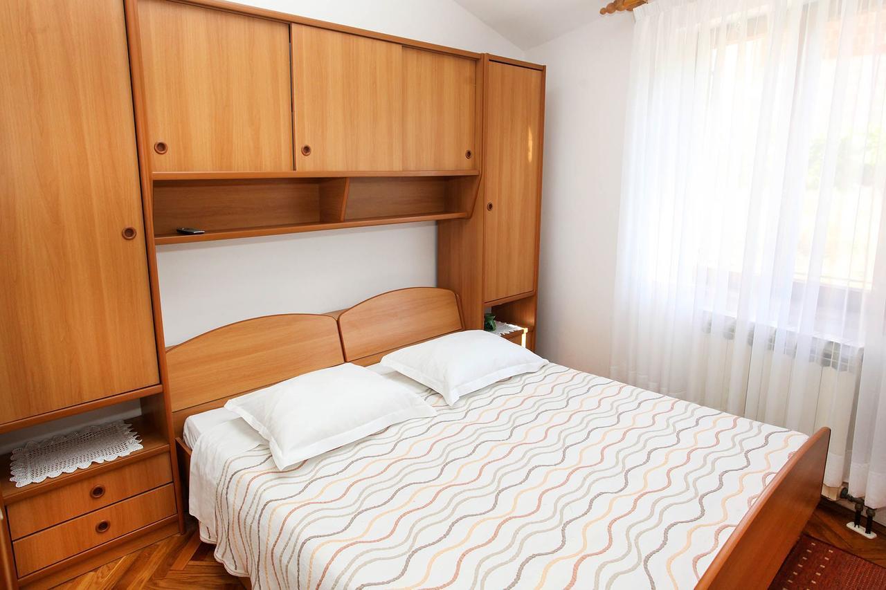 Apartments Patricia Баньоле Екстер'єр фото