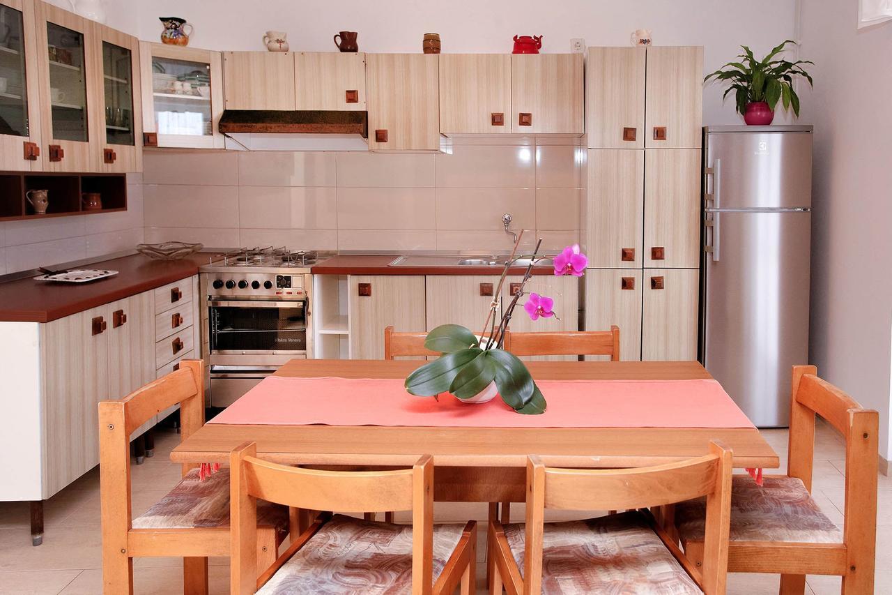 Apartments Patricia Баньоле Екстер'єр фото