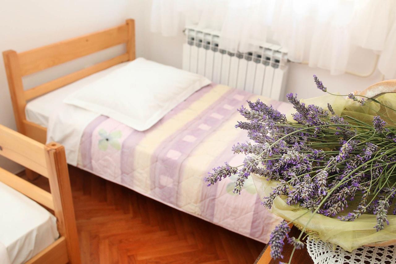 Apartments Patricia Баньоле Екстер'єр фото