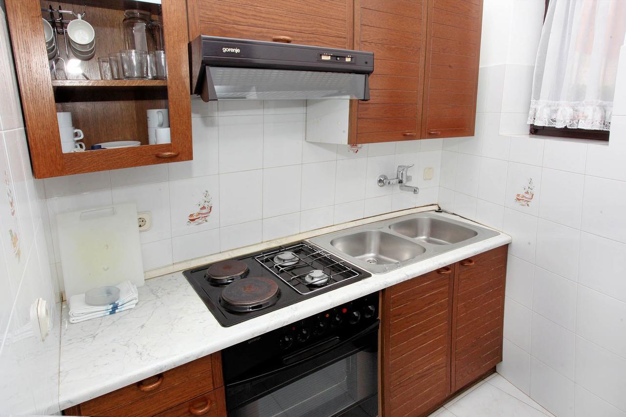 Apartments Patricia Баньоле Екстер'єр фото