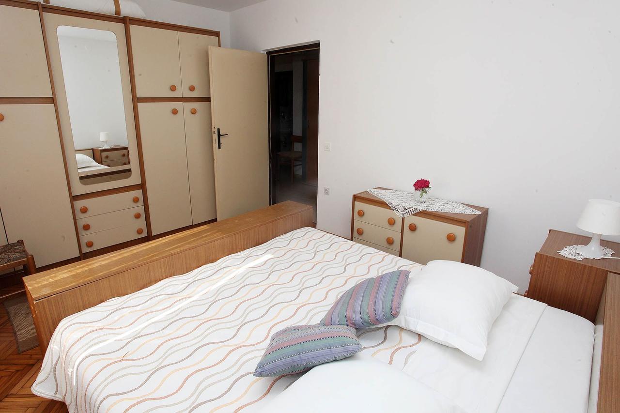 Apartments Patricia Баньоле Екстер'єр фото