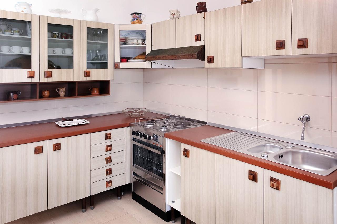 Apartments Patricia Баньоле Екстер'єр фото